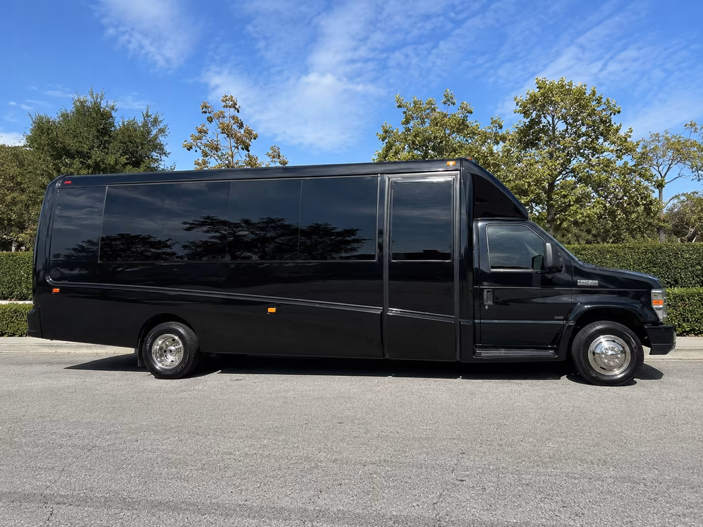 modesto bus rentals